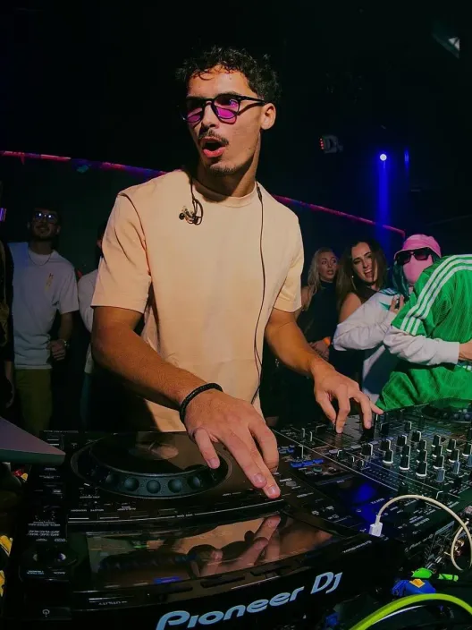 DJ Mixterio